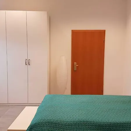Zimmervermietung Muelheim Homestay *