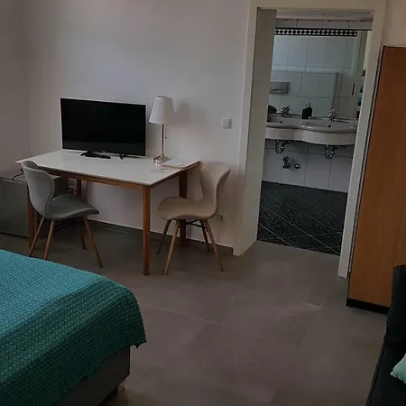 Zimmervermietung Muelheim Homestay *