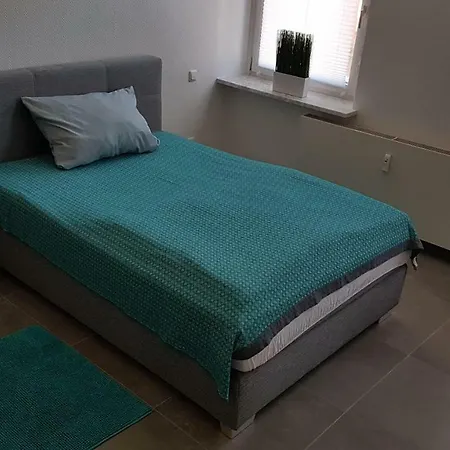 Zimmervermietung Muelheim Homestay *